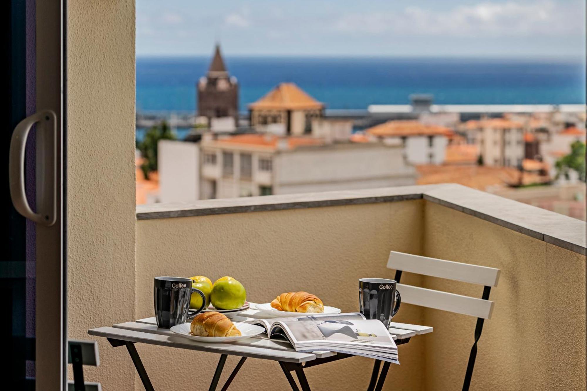 Luxury View * Funchal (Madeira)